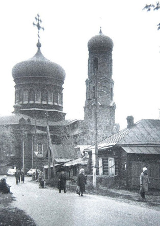 Покровский храм в Барнауле. 1990 г.